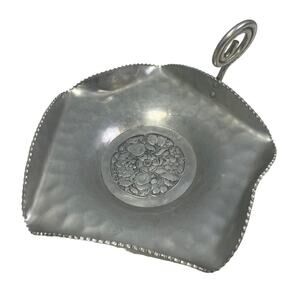 Vintage 1950s Cromwell Hand Wrought Hammered Aluminum Shiny Floral Tray w Handle